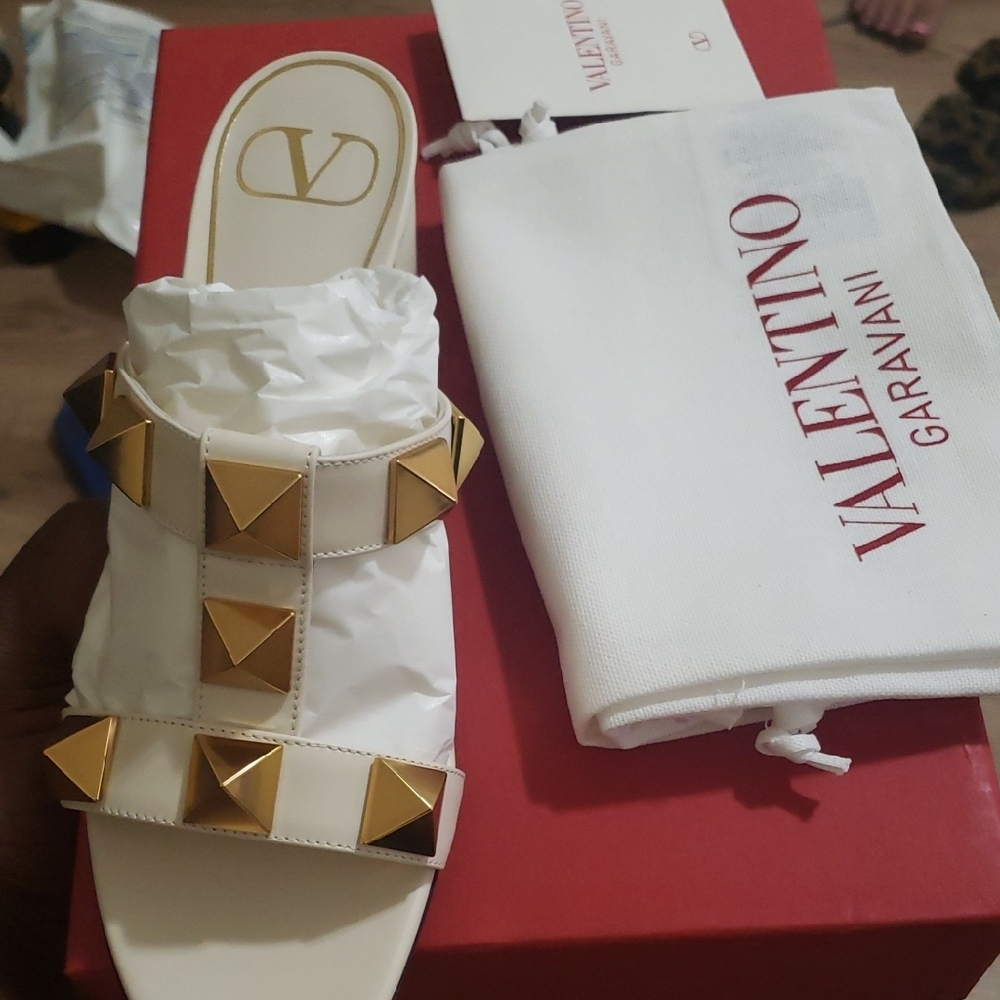 Valentino Garavani White Sandals with Gold Studs